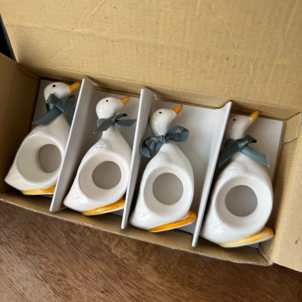 Vintage 1983 Country Duck Napkin Ringa Ceramic Set of 4 White Blue Bow *READ